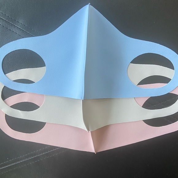 3 Face masks lightweight & breathable - pink, gray, blue - New Without Tags - Picture 4 of 6
